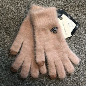 Anthropologie Light Pink Fuzzy Gloves w/Touch Tips